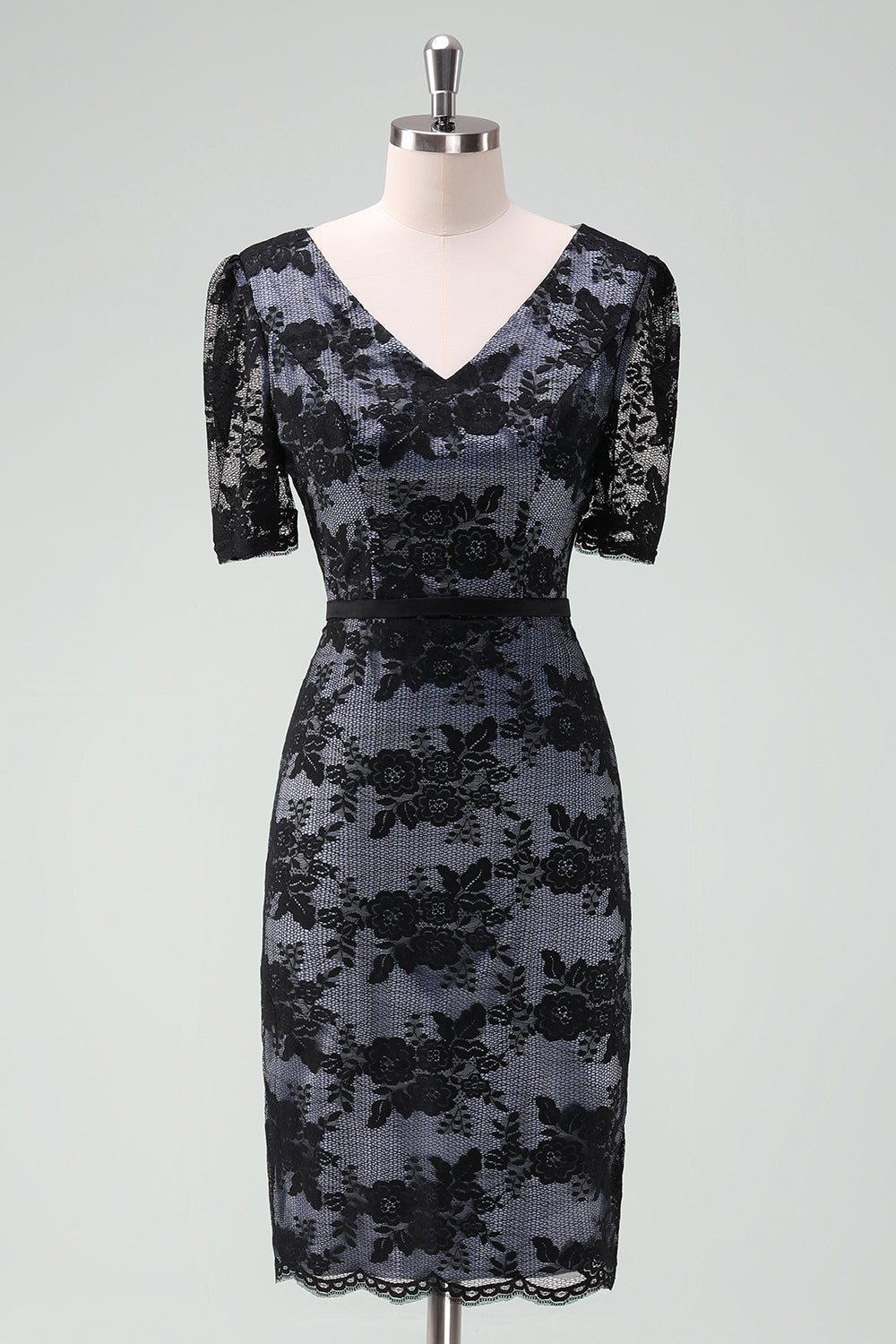 Black V-Neck Lace Sheath Mother of Bride Dress with Short Sleeves