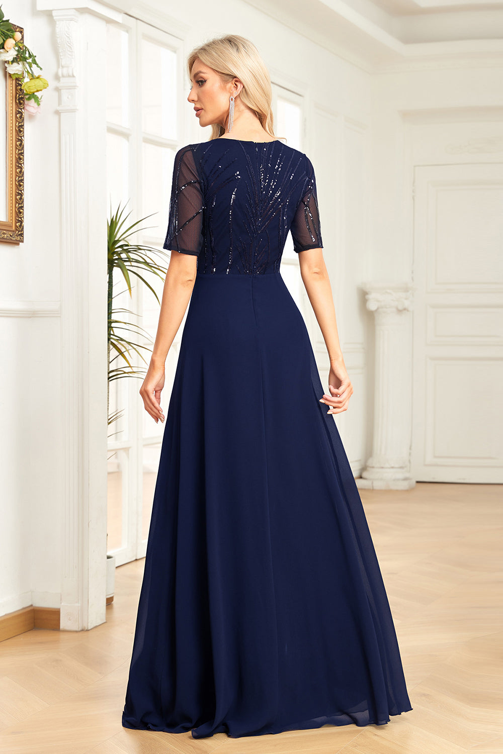 Black Chiffon Half Sleeves Round Neck Appliques A Line Mother of the Bride Dress