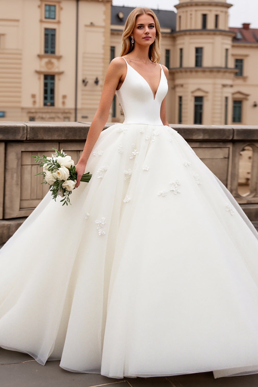 Ivory A-Line Spaghetti Straps Tulle Bridal Dress