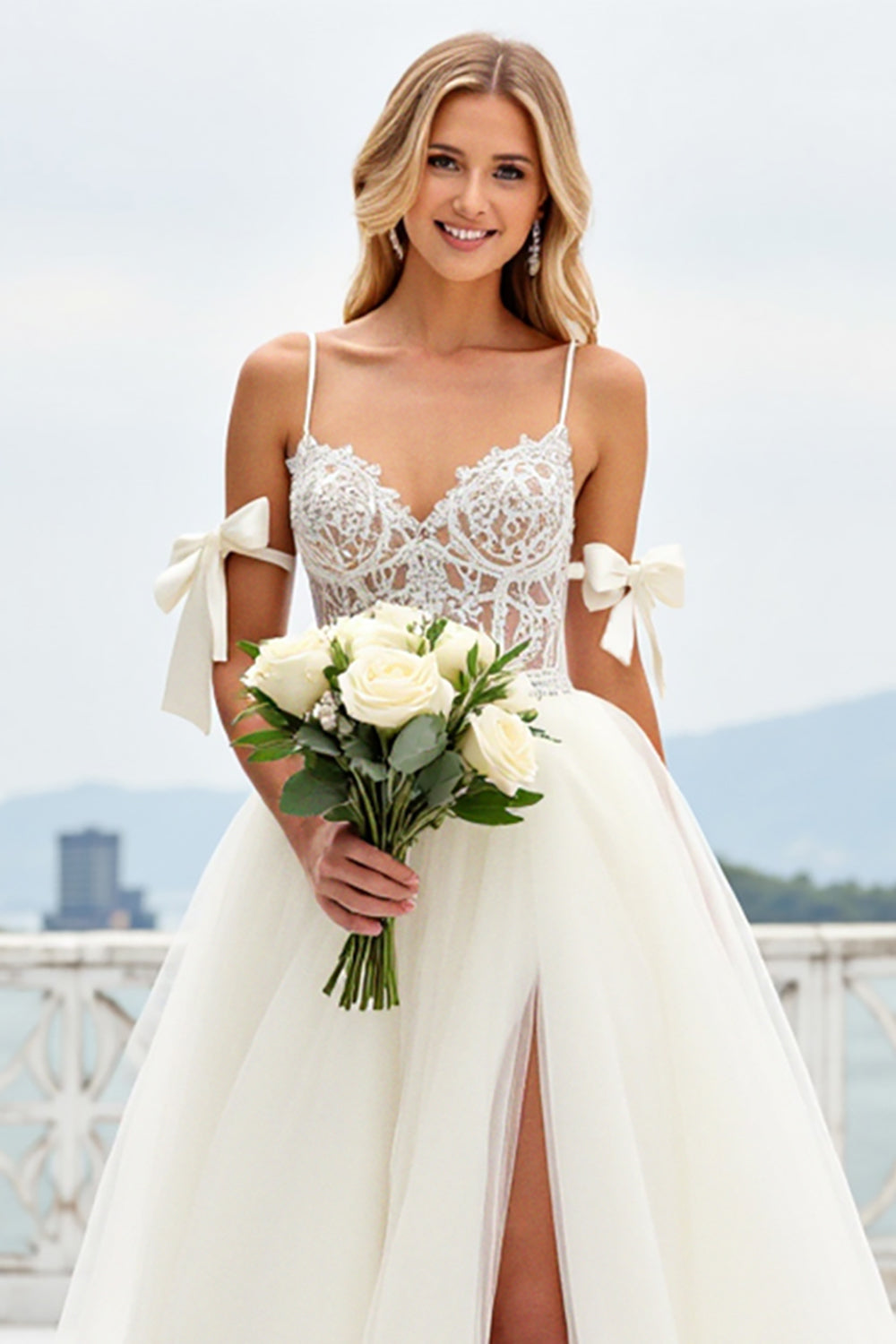 Beach Ivory A-Line Spaghetti Straps Bows Laced Tulle Wedding Dress With Slit