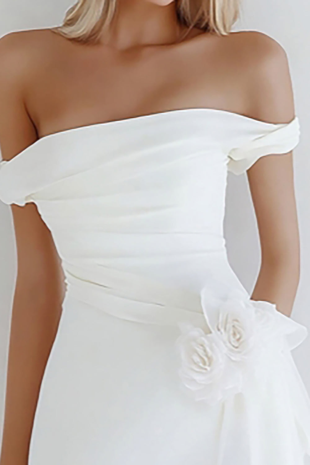 Off the Shoulder Bodycon White Graduation Dress with Flower