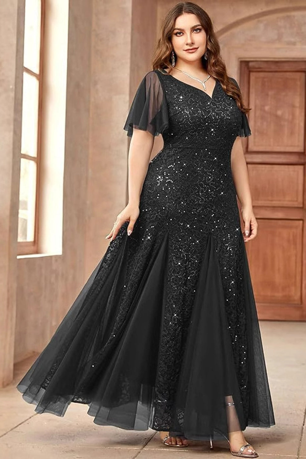 Sparkly Black Plus Size Long Mother of the Bride Dress with Appliques