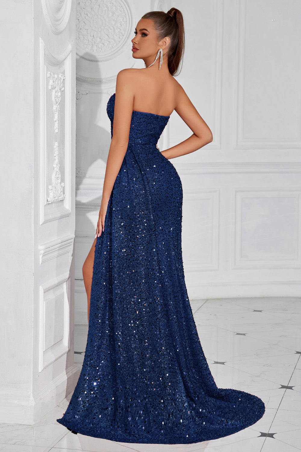 Burgundy Spaghetti Straps Sheath Sequin Evening Dress