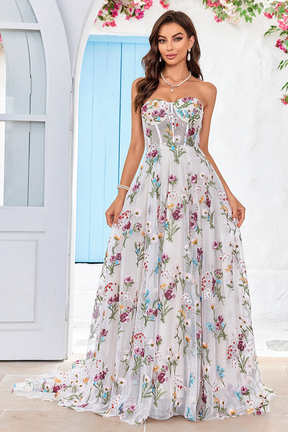 Tulle Strapless Sweep Train Ivory Long Wedding Dress with Embroidery