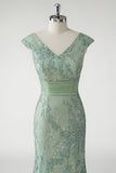 Green Mermaid V-Neck Sequins Cap Sleeves Prom Dress with Appliques