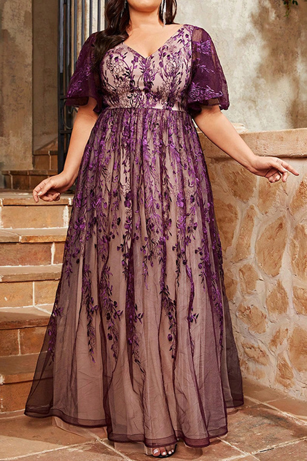 WEDTREND Women Purple A Line Long Mother of the Bride Dress with Appliques Floral V-Neck Short Sleeves Wedding Guest Dress Wedtrend UK WEDTREND Women Purple A Line Long Mother of the Bride Dress with Appliques Floral V-Neck Short Sleeves Wedding Guest Dress Wedtrend UK