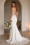Ivory Memaid V Neck Lace Backless Long Wedding Dress