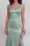 Dark Green Jacquard Mermaid V-Neck Mum of the Bride Dress with Slit