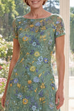 A Line Green Bateau Neck Appliqued Mum Of The Bride Dress with Short Sleeves